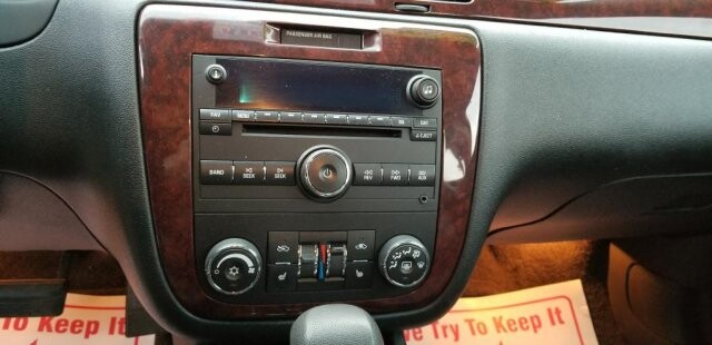 2009 Chevrolet Impala in Littlestown, PA 17340 - 1113024 96