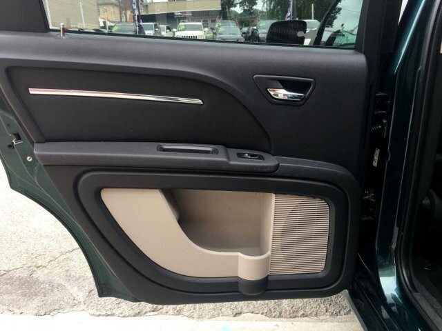 2009 Dodge Journey in Belleville, NJ 07109-2923 - 1141137 71