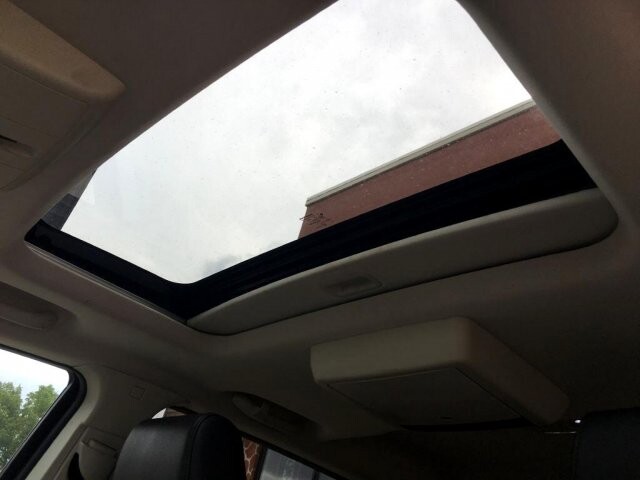 2009 Dodge Journey in Belleville, NJ 07109-2923 - 1141137 79