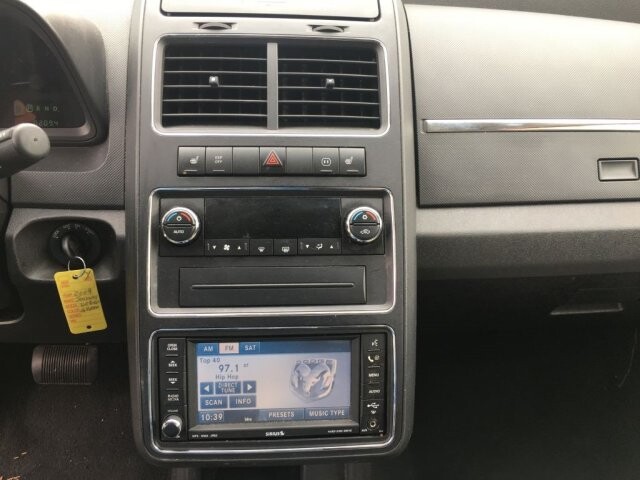 2009 Dodge Journey in Belleville, NJ 07109-2923 - 1141137 114
