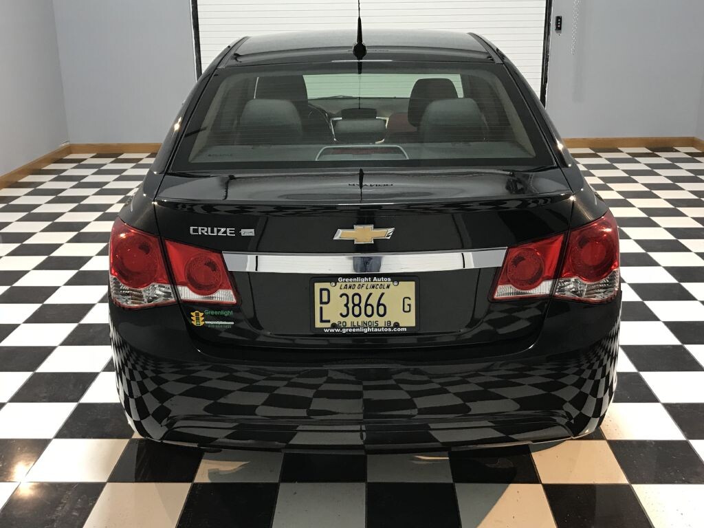 2011 Chevrolet Cruze in Greenville, IL 62246 - 1258885 7