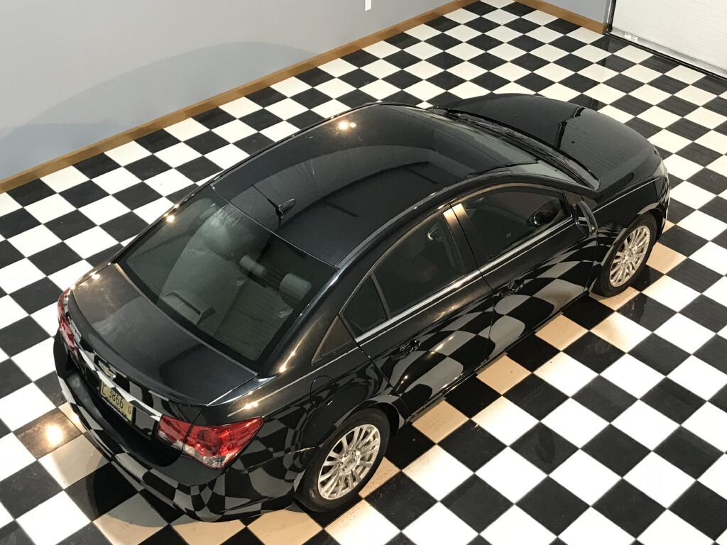 2011 Chevrolet Cruze in Greenville, IL 62246 - 1258885 3