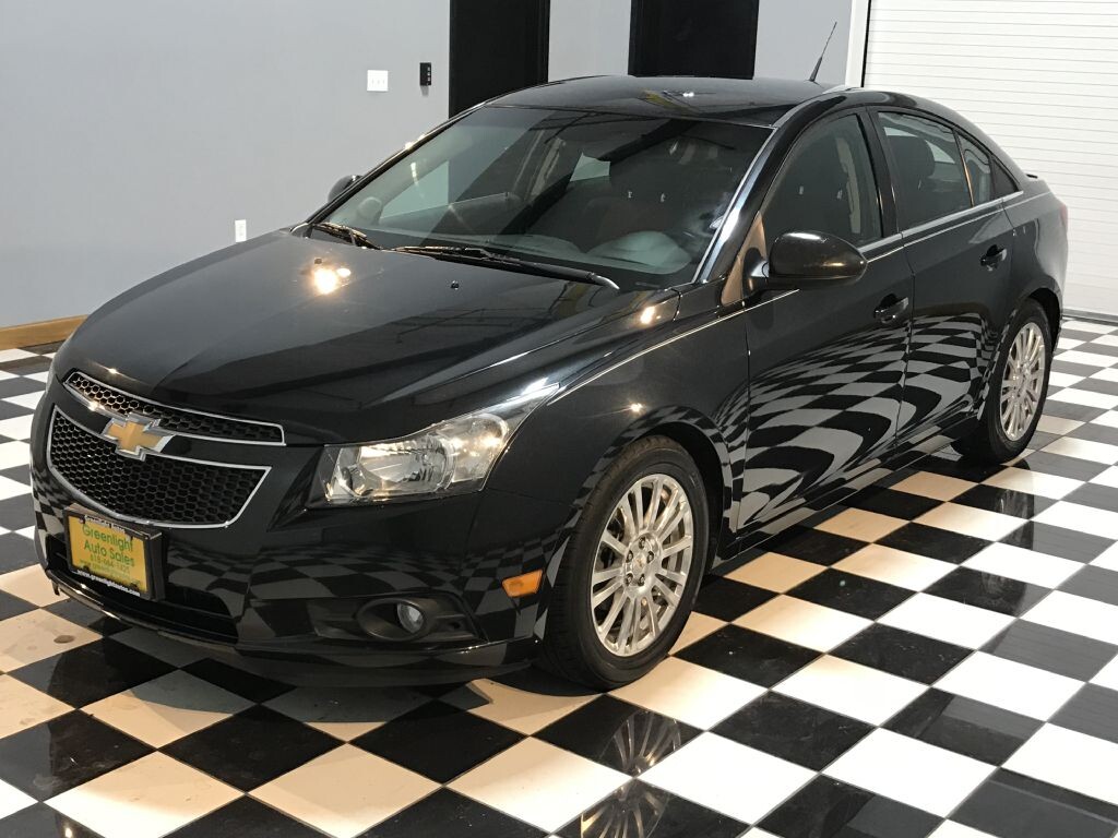 2011 Chevrolet Cruze in Greenville, IL 62246 - 1258885 11