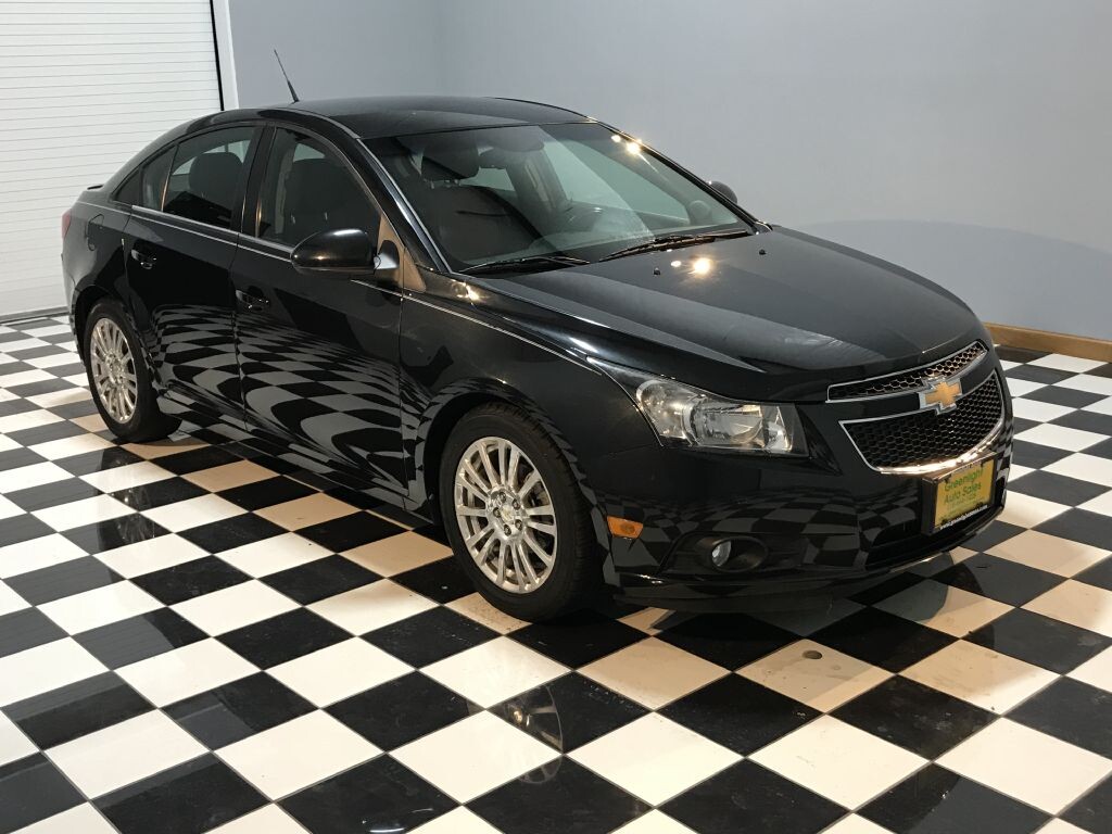 2011 Chevrolet Cruze in Greenville, IL 62246 - 1258885 4