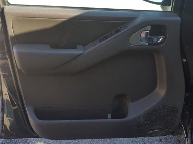 2011 Nissan Frontier in Belleville, NJ 07109-2923 - 1308069 121