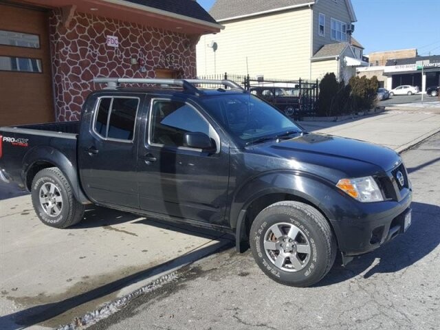 2011 Nissan Frontier in Belleville, NJ 07109-2923 - 1308069 108
