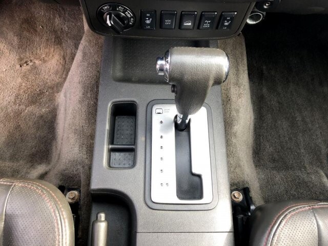 2011 Nissan Frontier in Belleville, NJ 07109-2923 - 1308069 26