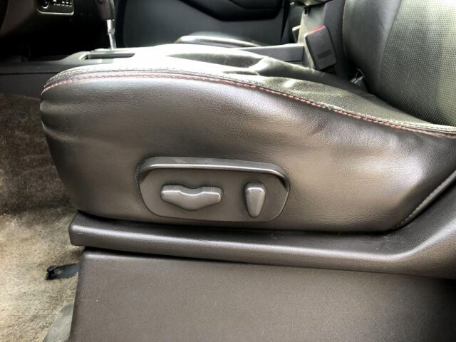 2011 Nissan Frontier in Belleville, NJ 07109-2923 - 1308069 20