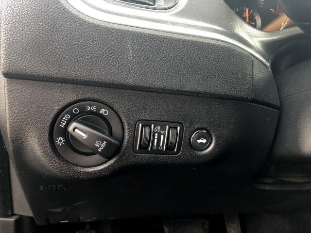 2013 Dodge Charger in Belleville, NJ 07109-2923 - 1373601 85