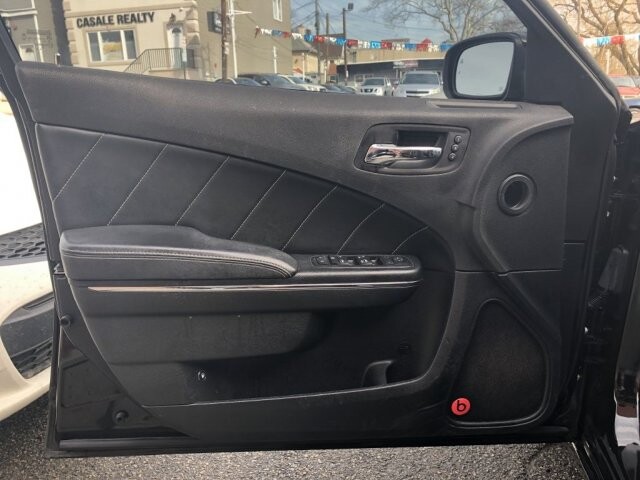 2013 Dodge Charger in Belleville, NJ 07109-2923 - 1373601 73