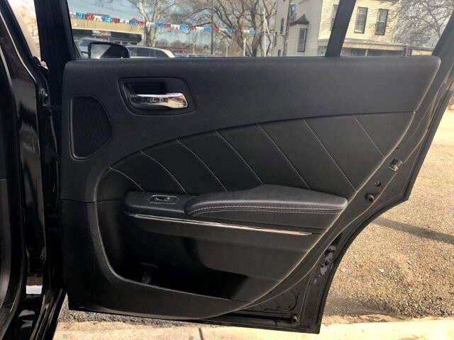 2013 Dodge Charger in Belleville, NJ 07109-2923 - 1373601 80