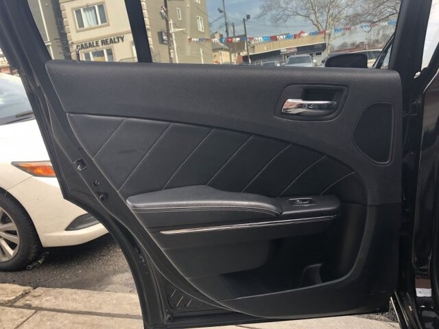 2013 Dodge Charger in Belleville, NJ 07109-2923 - 1373601 71