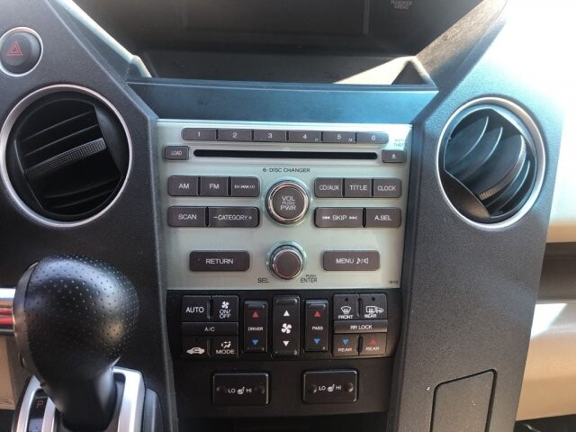 2011 Honda Pilot in Belleville, NJ 07109-2923 - 1374810 24