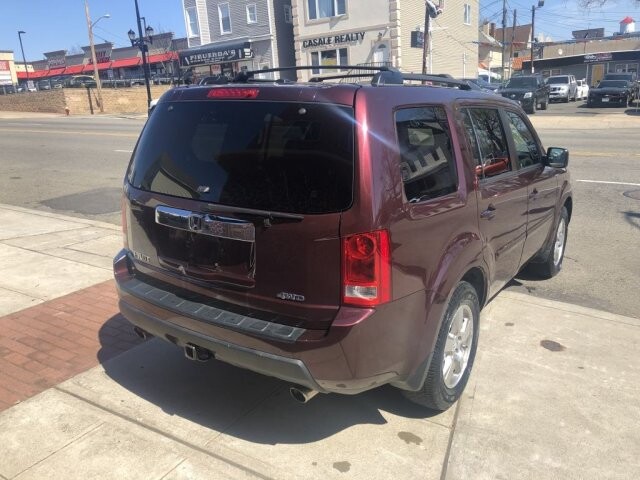 2011 Honda Pilot in Belleville, NJ 07109-2923 - 1374810 7