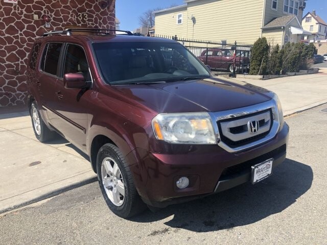 2011 Honda Pilot in Belleville, NJ 07109-2923 - 1374810 3