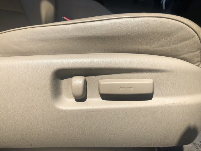 2011 Honda Pilot in Belleville, NJ 07109-2923 - 1374810 12