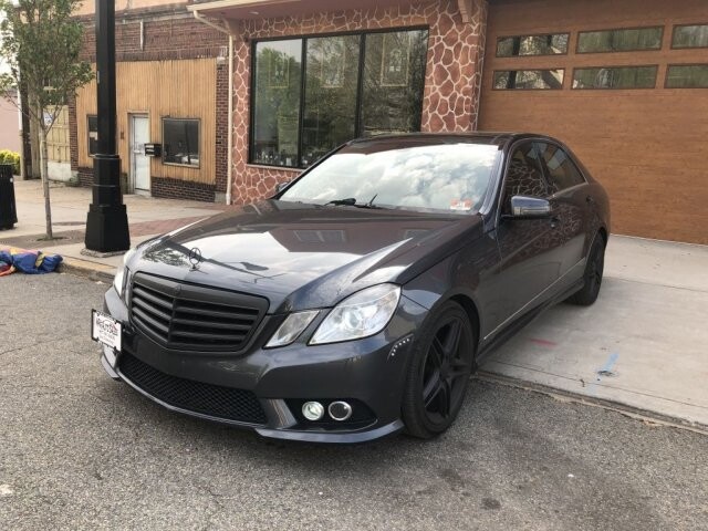 2010 Mercedes-Benz E 350 in Belleville, NJ 07109-2923 - 1410803 116