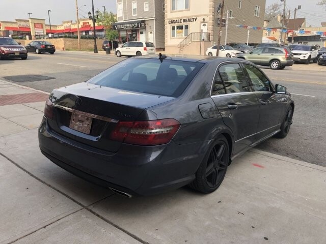 2010 Mercedes-Benz E 350 in Belleville, NJ 07109-2923 - 1410803 122