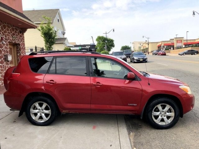2007 Toyota RAV4 in Belleville, NJ 07109-2923 - 1426111 4