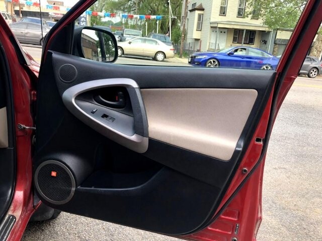 2007 Toyota RAV4 in Belleville, NJ 07109-2923 - 1426111 9