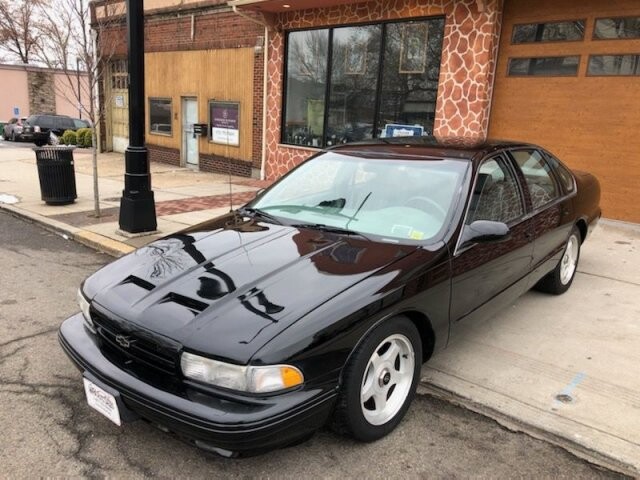 1996 Chevrolet Impala in Belleville, NJ 07109-2923 - 1437141 77