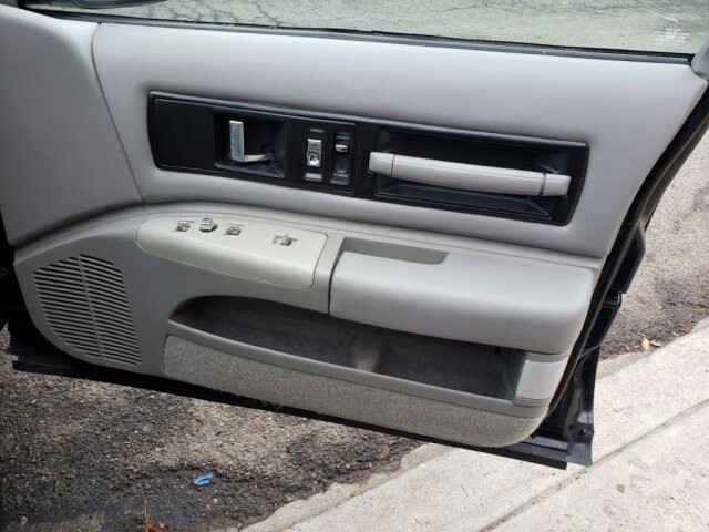 1996 Chevrolet Impala in Belleville, NJ 07109-2923 - 1437141 9