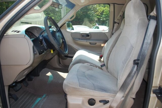 2000 Ford F150 in Birmingham, AL 35215 - 1503531 35