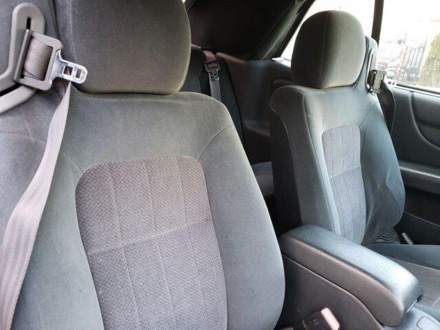 2004 Chrysler Sebring in Belleville, NJ 07109-2923 - 1540493 84