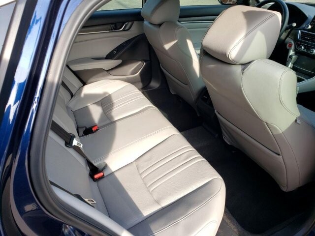 2018 Honda Accord in Belleville, NJ 07109-2923 - 1549435 109