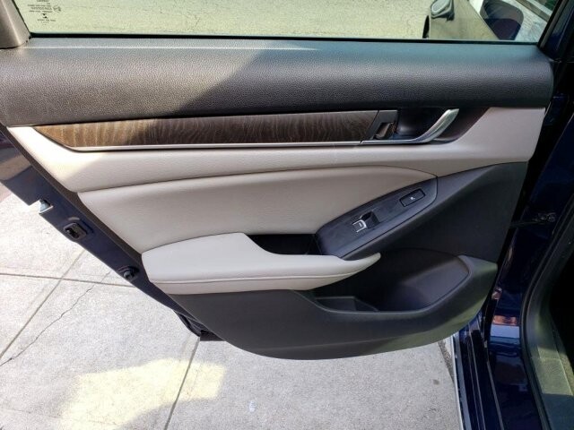 2018 Honda Accord in Belleville, NJ 07109-2923 - 1549435 112