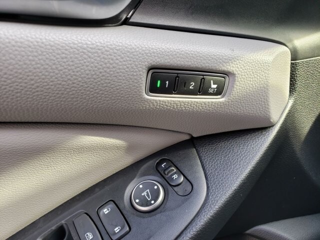 2018 Honda Accord in Belleville, NJ 07109-2923 - 1549435 134