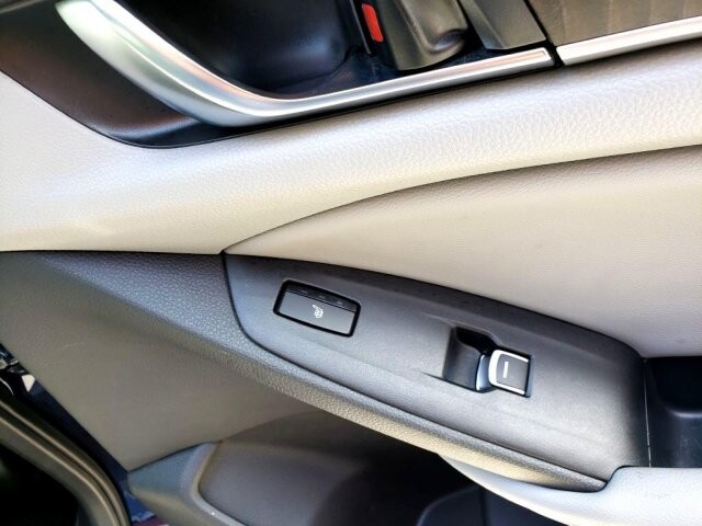 2018 Honda Accord in Belleville, NJ 07109-2923 - 1549435 52