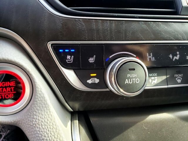 2018 Honda Accord in Belleville, NJ 07109-2923 - 1549435 123