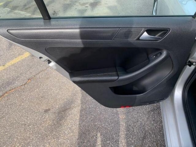 2012 Volkswagen Jetta in Austell, GA 30168 - 1551184 36