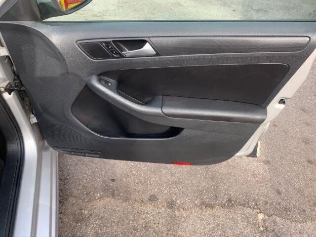 2012 Volkswagen Jetta in Austell, GA 30168 - 1551184 56