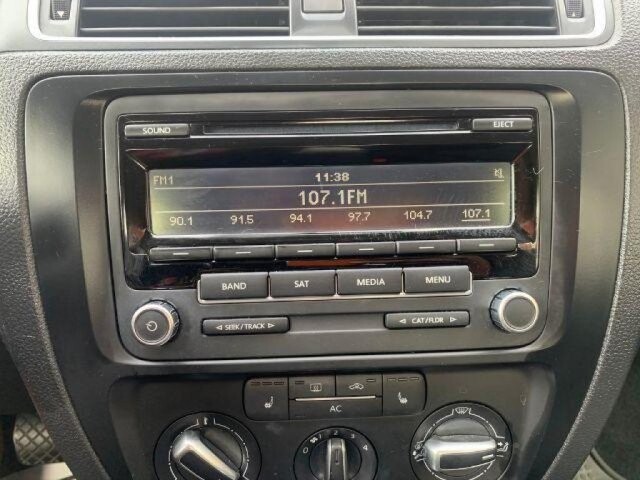 2012 Volkswagen Jetta in Austell, GA 30168 - 1551184 33