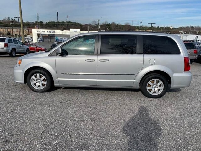 2012 Chrysler Town & Country in Hickory, NC 28602-5144 - 1577733 66