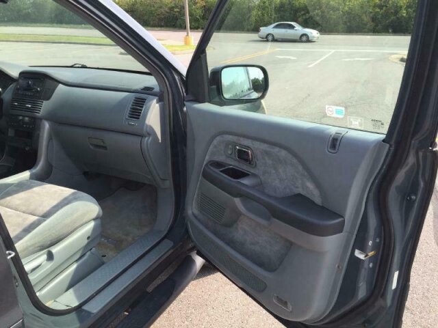 2003 Honda Pilot in Madison, TN 37115 - 1585619 36