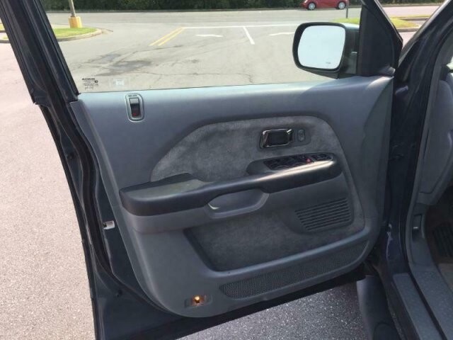 2003 Honda Pilot in Madison, TN 37115 - 1585619 26