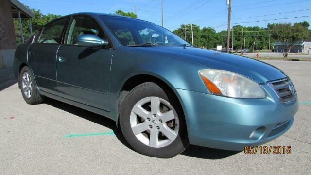 2002 Nissan Altima in Madison, TN 37115 - 1585679 2