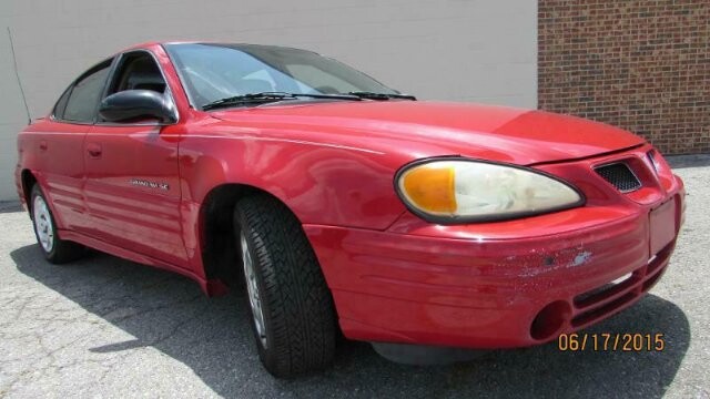 2002 Pontiac Grand Am in Madison, TN 37115 - 1585710 2