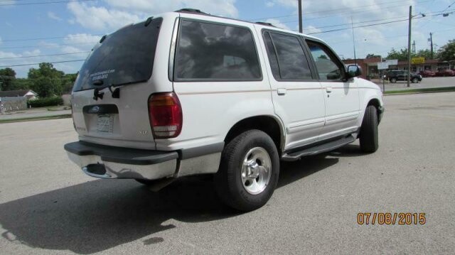 1998 Ford Explorer in Madison, TN 37115 - 1585769 4