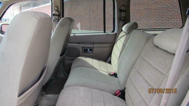 1998 Ford Explorer in Madison, TN 37115 - 1585769 5