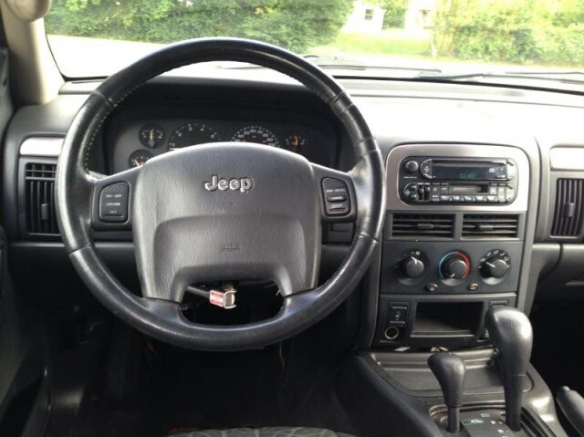 2003 Jeep Grand Cherokee in Madison, TN 37115 - 1585795 4