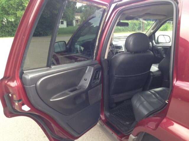 2003 Jeep Grand Cherokee in Madison, TN 37115 - 1585795 7