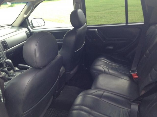 2003 Jeep Grand Cherokee in Madison, TN 37115 - 1585795 5