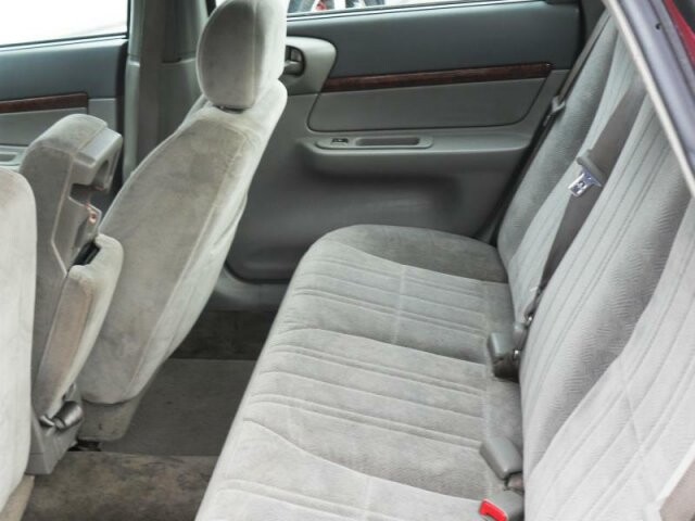 2001 Chevrolet Impala in Madison, TN 37115 - 1585841 9