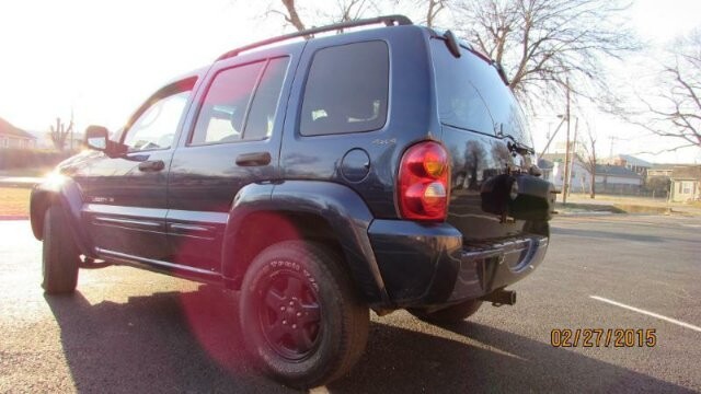 2002 Jeep Liberty in Madison, TN 37115 - 1585861 3