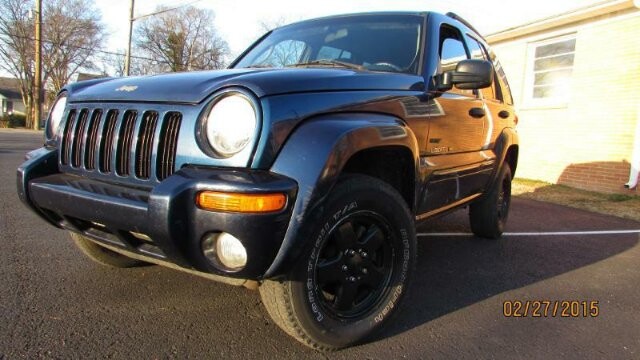 2002 Jeep Liberty in Madison, TN 37115 - 1585861 4