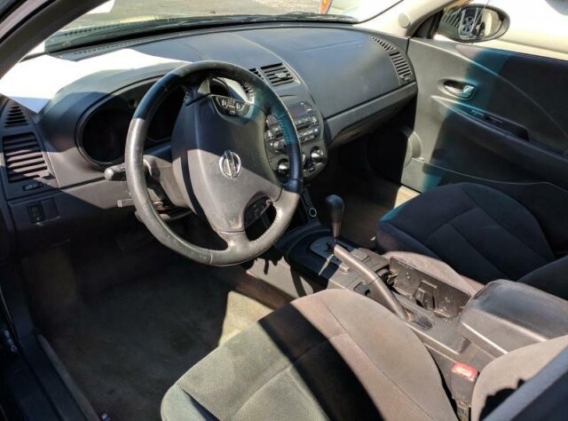 2002 Nissan Altima in Madison, TN 37115 - 1585917 7